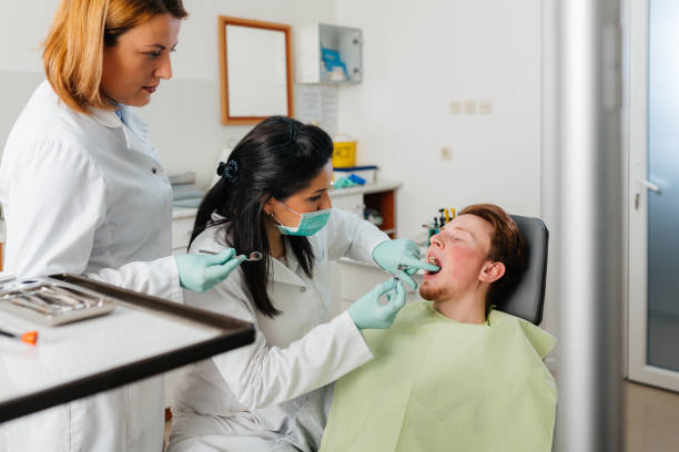 Best Emergency Tooth Extraction in Boonville, IN